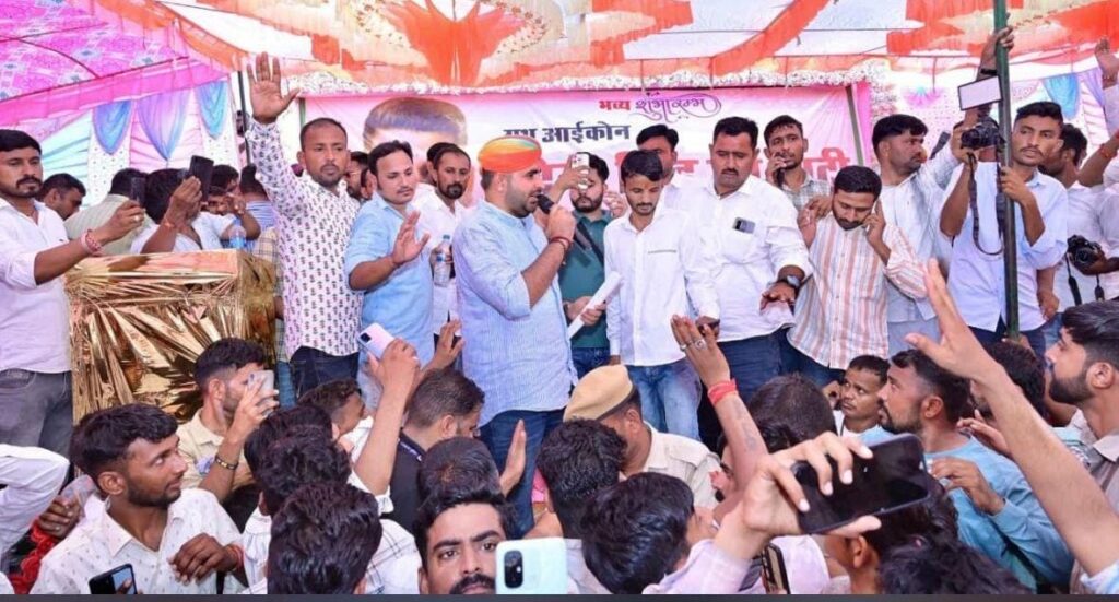 पूगल में माधव ट्रैक्टर एजेंसी का भव्य शुभारंभ, पहले ही दिन बिके 11 ट्रैक्टर