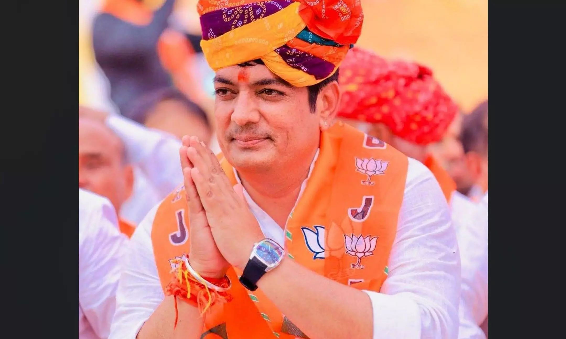 1206225-avinash-gehlot-biography