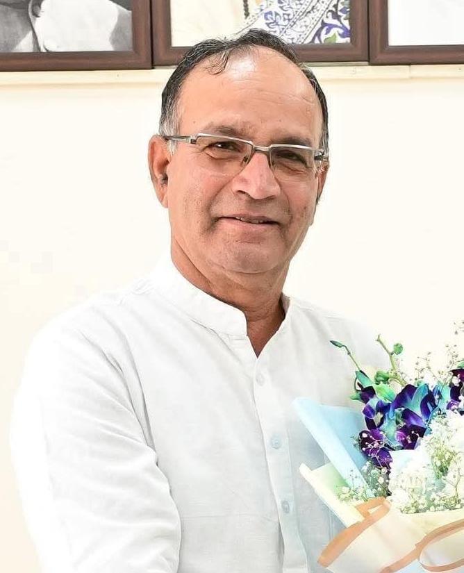 WhatsApp Image 2025-12-01 at 07.18.32_e9a2739e